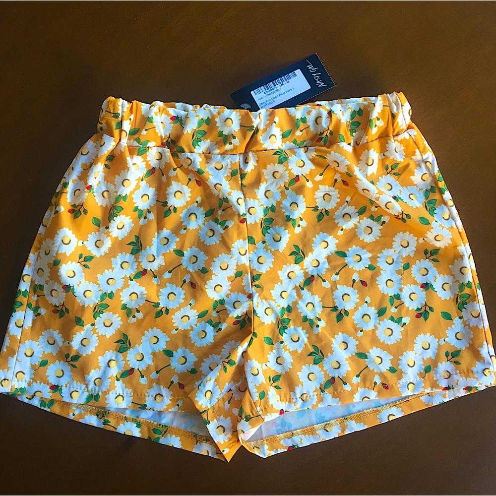 ☎️ NWT Nasty Gal sz S/4 Daisy Floral High Waisted Co-ord Shorts Mustard yellow